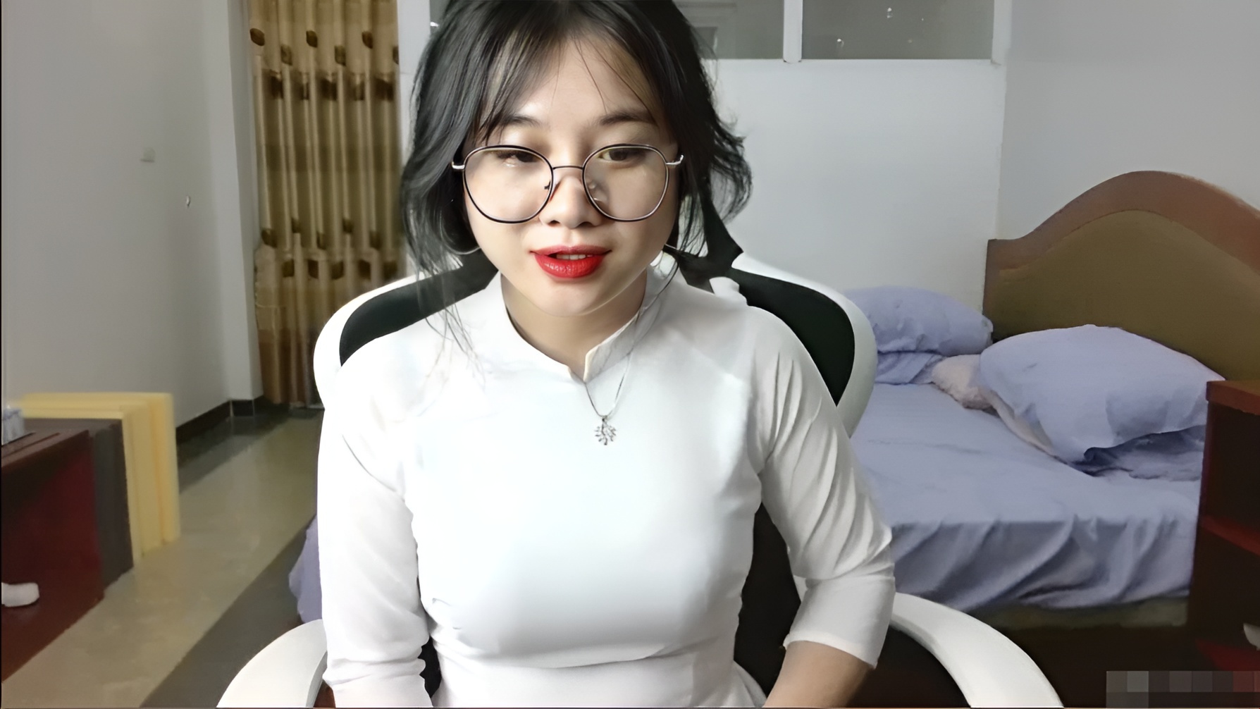 Hot teen áo dài Anna Gấu chào các anh.....